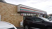 セブンイレブン豊橋仁連木町店 714m