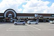 ドミー渡津店 415m
