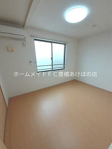 寝室