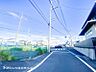 外観：【前面道路】