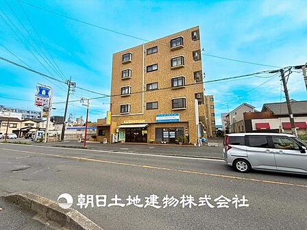 【外観写真】温かい太陽を感じる事ができるのは、目の前に遮るものが無いから。彼方に広がる風景が絵画のように広がります。