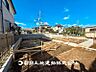 外観：【現地写真】目の前に手を伸ばせば、触ることが出来そうな環境が、そのままインテリアになったような印象です。その豊かな眺望にふさわしい空間には、通風・採光にも優れ、心地よい光と風があふれています。