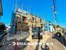 外観：【現地写真】爽やかな青空の下に贅沢なほどに降り注ぐ陽光、豊かな居住性と、クオリティが見事に調和した空間は、住まうことの喜びを感じさせてくれます。