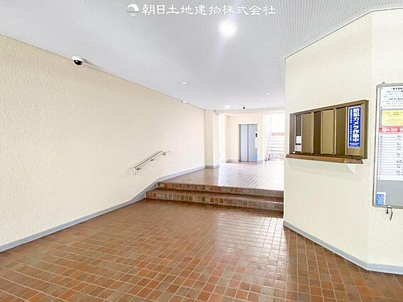【エントランス...