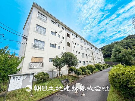 【外観・立地】表現された空間はたくさんの光を浴び、風を感じ、暮らしを豊かにしてくれます。家族の思い出を刻んでいきます。