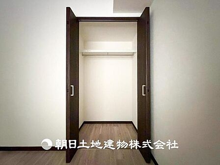 【収納】子供部屋にも寝室にも、便利な全居室収納スペース付ですので、各部屋の荷物がすっきりまとまります。