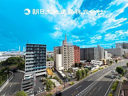 【眺望】部屋から眺める景色はお部屋のインテリアの一部です。開放感ある景色は季節や天候によって変化する素敵な絵画ですね!