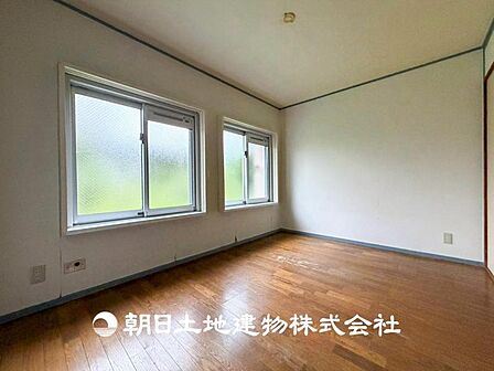 【洋室】一人時間を快適にすごせるように、落ち着いて過ごせる癒しと寛ぎの空間が欲しい。そんな願いを叶えました。