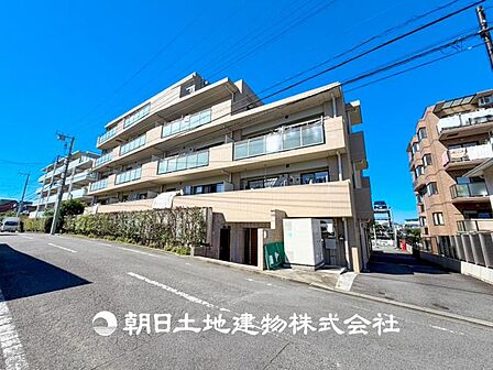 【外観・立地】その家から感じられる、気品・上質・重厚感・極細やかさ、そのすべては見た者に安らぎを与える特別な空間です。