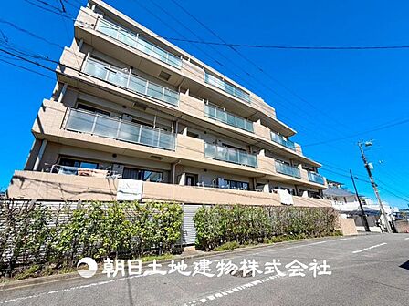 【外観写真】時間のゆとりと空間、爽やかな陽光がもたらす光と風を贅沢なまでに感じる暮らしがここに始まります。