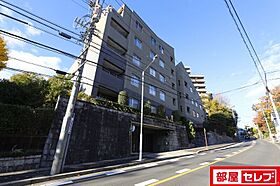 ダイアパレスロイヤル八事  ｜ 愛知県名古屋市昭和区滝川町47-41（賃貸マンション3LDK・1階・182.52㎡） その1