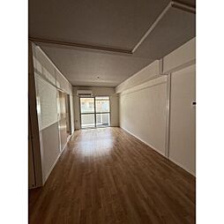 第一螺貝ビル 1階1LDKのリビング/ダイニング