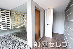 オートロックで安心安全。