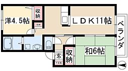 ロイヤル中平 2階2LDKの間取り