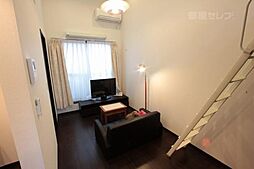 abisko 2階ワンルームのリビング/ダイニング