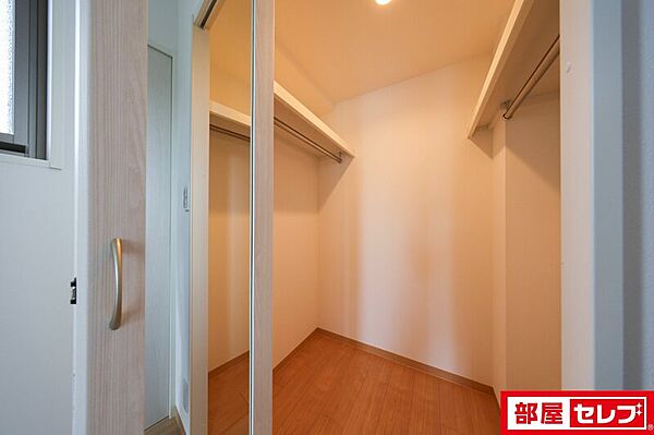 クレストタワー栄