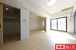 パークレジデンス汐路町 2階1LDKのリビング/ダイニング