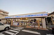 ローソン川名駅前店 170m