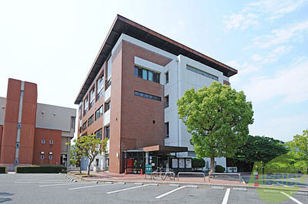 画像27:神戸市立須磨図書館 840m