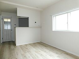 フローレンス成増 101 1階1LDKのリビング/ダイニング