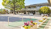 松月院幼稚園 469m