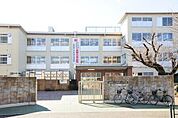 板橋区立赤塚第三中学校 1375m