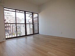 春日町6-18建物 201 2階1DKのリビング/ダイニング