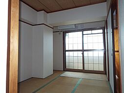 グローリー高山 301 3階2LDKのリビング/ダイニング