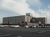 善仁会小山記念病院 898m