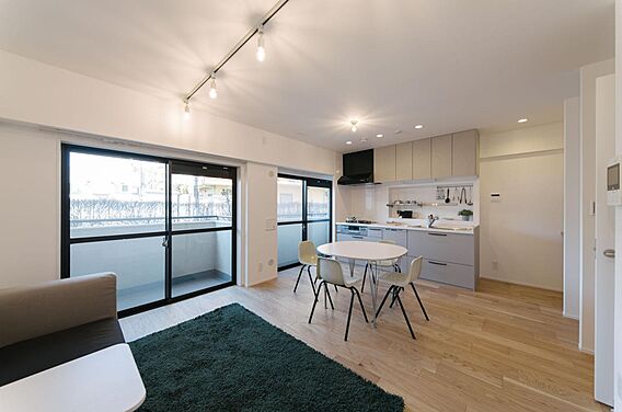 リビング/ダイ...