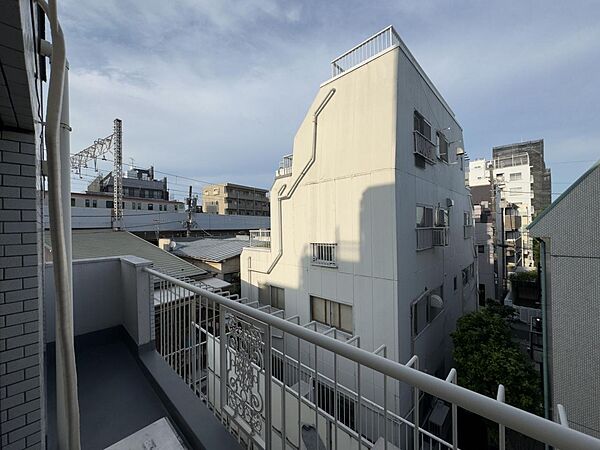 バルコニーを拡大表示