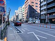 前面に春日通り