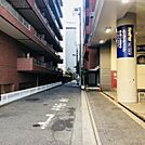 ビル周辺道路
