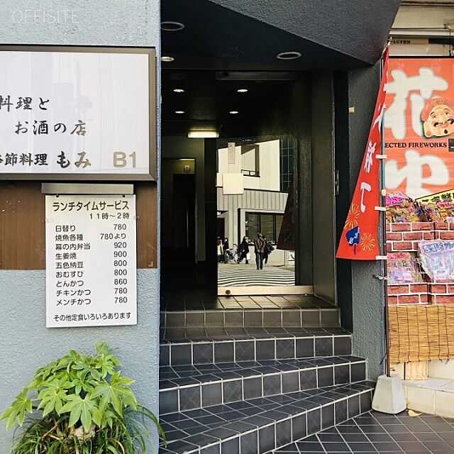 13 / 22