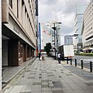 ビル前面道路
