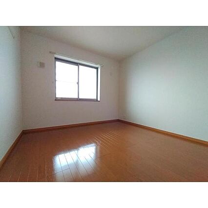 パインプラザ_内装_2