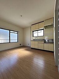 第二高橋ビル 201 2階2LDKのリビング/ダイニング