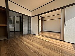 ラヴェール西川口 301 3階2DKのリビング/ダイニング