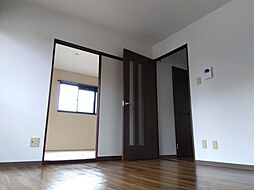 パークファイブB 202 2階3DKのリビング/ダイニング