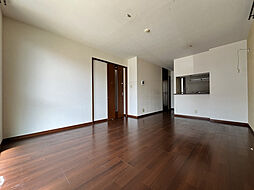 カーサ高須台 102 1階3LDKのリビング/ダイニング