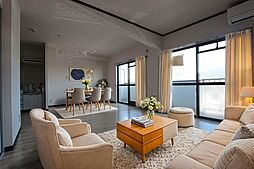 グランドール川内 302 3階2LDKのリビング/ダイニング