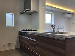 サニーウエスト 101