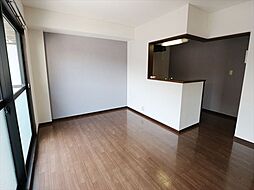 グランデ西原 301 3階2LDKのリビング/ダイニング