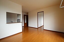 ニューヴァレイ船越　A棟 202