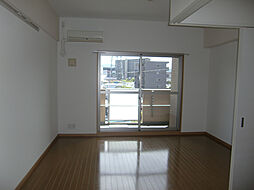 ロイヤルシャトー大須 208 2階2Kのリビング/ダイニング