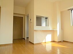 ラ・トゥール・イノウエ 201 2階1LDKのリビング/ダイニング