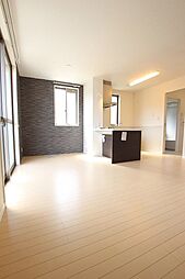 ワンデゥルン 101 1階1LDKのリビング/ダイニング