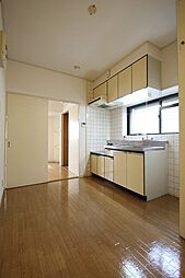 ベルファミーユ舟入 201 2階1DKのリビング/ダイニング