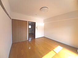 クレール谷本 203 2階1Kのリビング/ダイニング