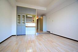 メゾン・ド・シプレーム 902 9階1Kのリビング/ダイニング